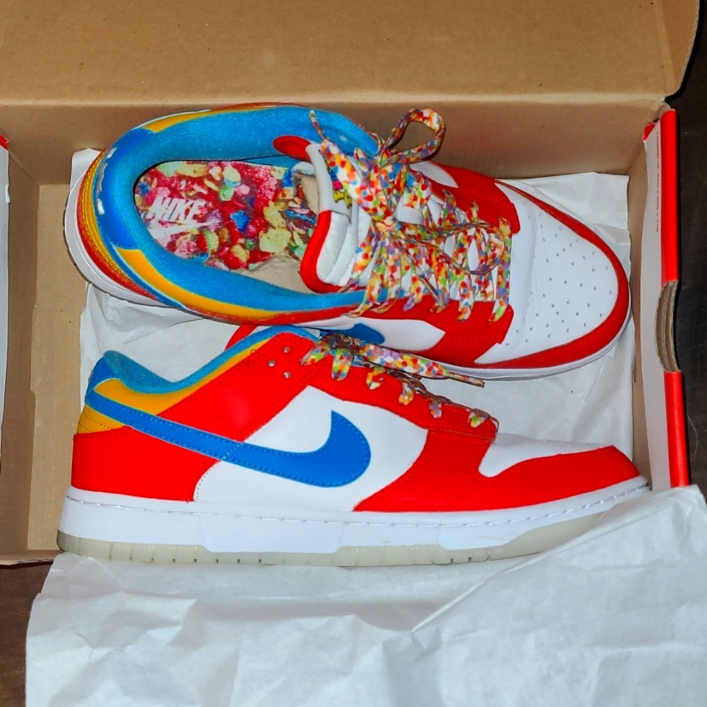 Excellent condition 2022LeBron James x Fruity Pebbles x Dunk Low